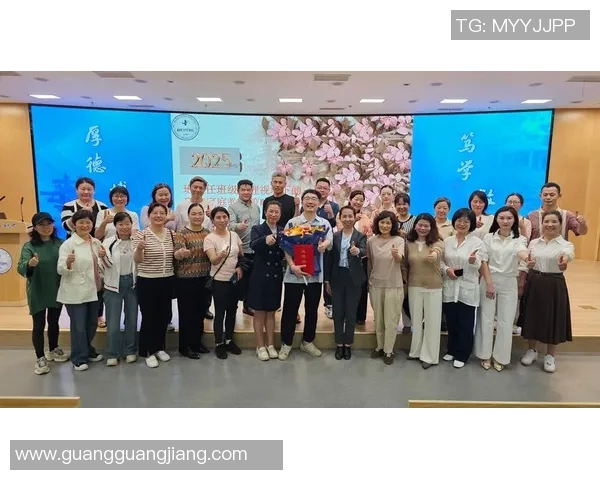 探索杨秀英羽毛球人生的深度对话与成长历程 探索杨秀英羽毛球人生的深度对话与成长历程